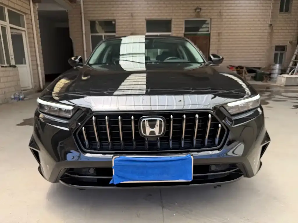 Honda Inspire — фото 1
