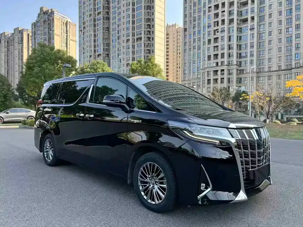 Toyota Alphard 2022 из CN, фото 1
