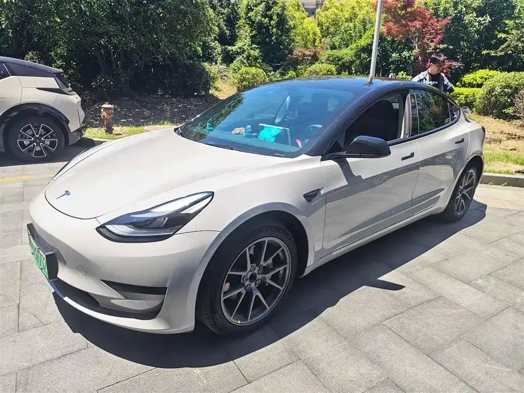 Tesla Model 3 — фото 6