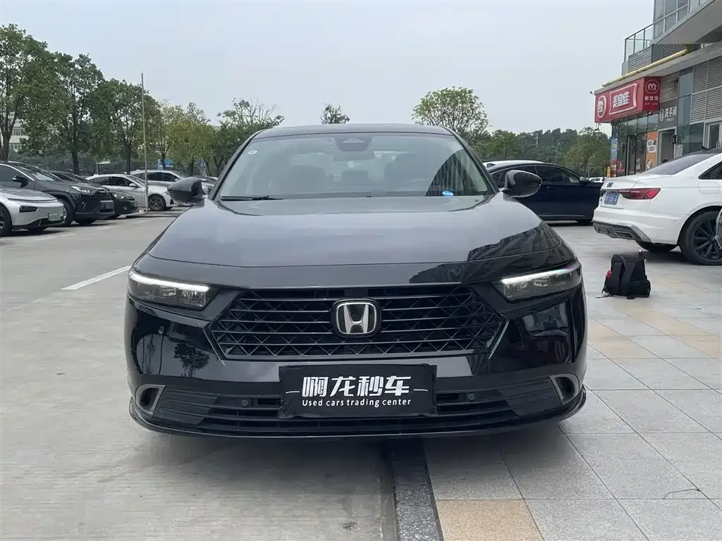 Honda Accord — фото 3