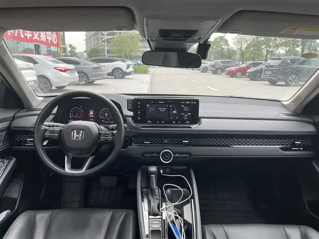 Honda Accord — фото 4