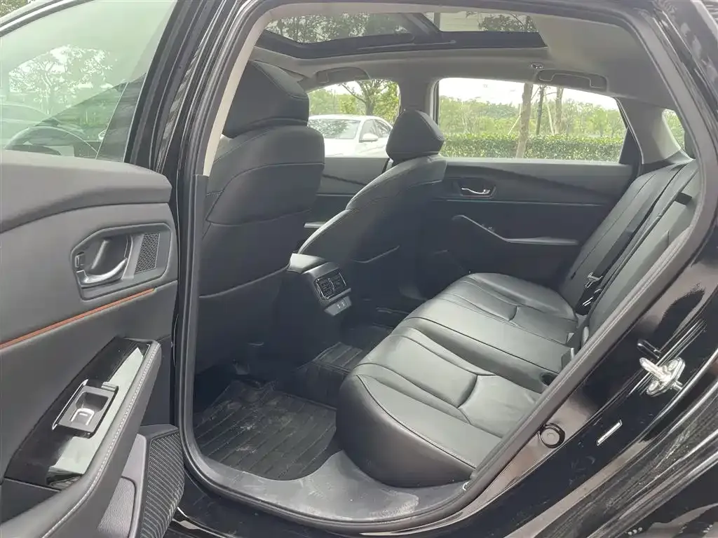 Honda Accord — фото 6