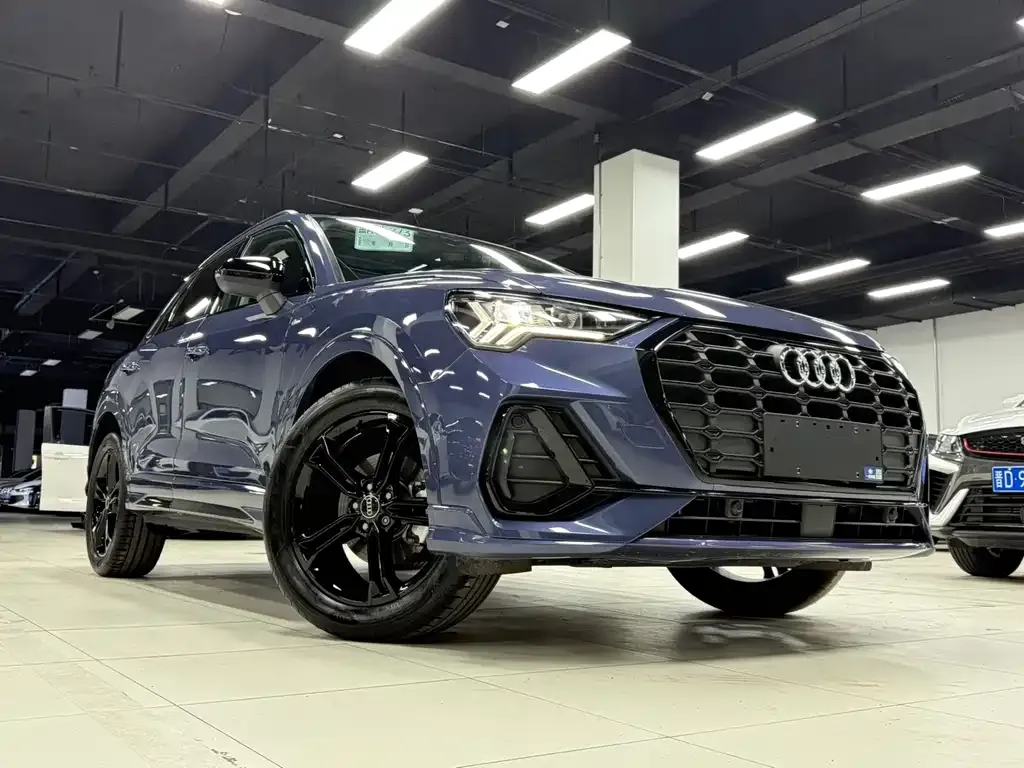 Audi Q3 — фото 10