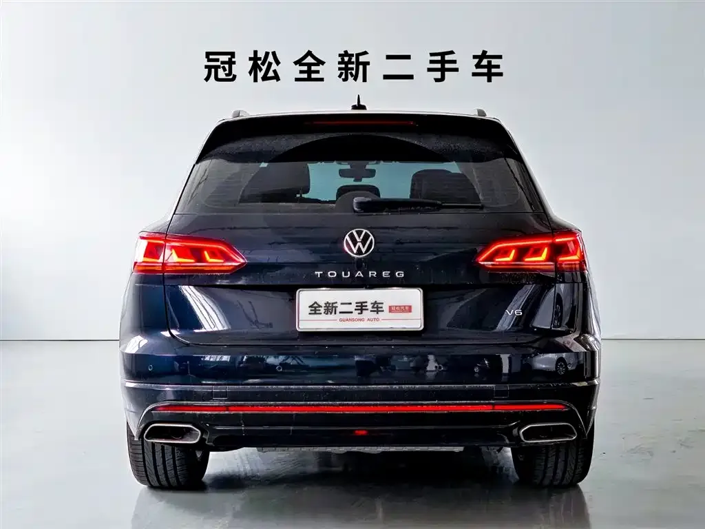 Volkswagen Touareg — фото 9