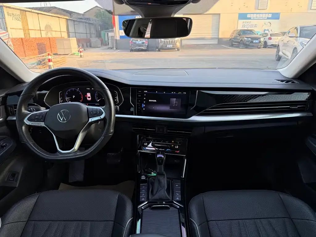 Volkswagen Passat — фото 5