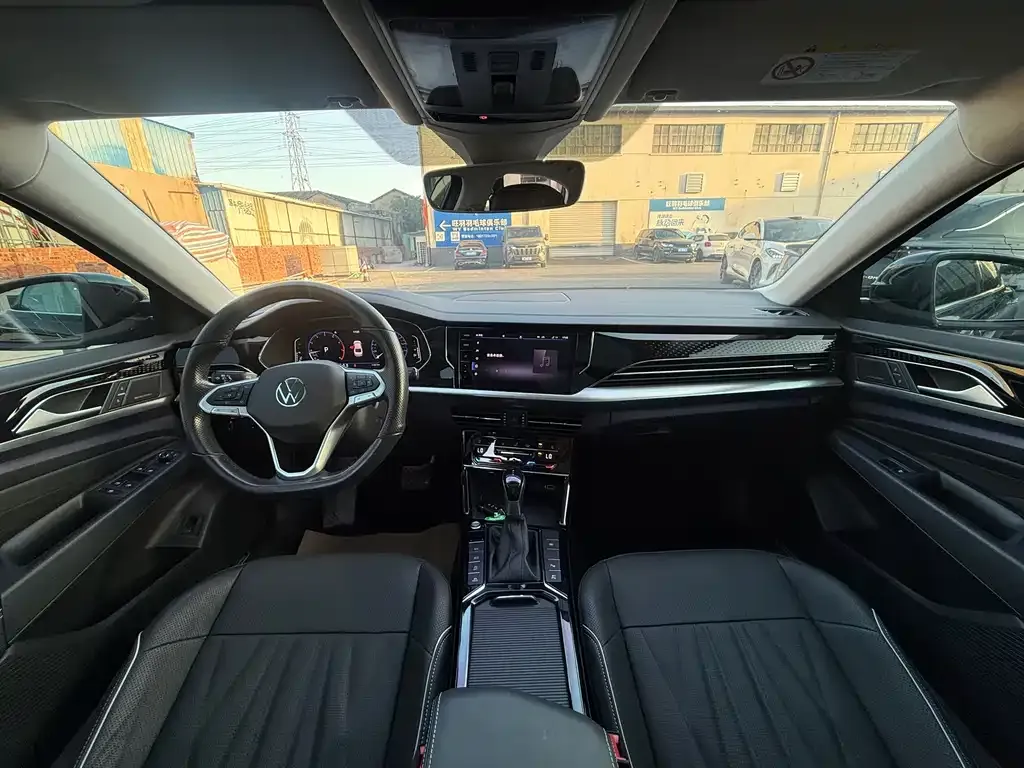 Volkswagen Passat — фото 8