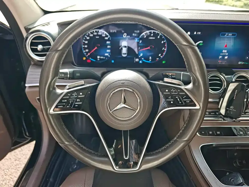 Mercedes-Benz E-Class 2021 из CN, фото 3