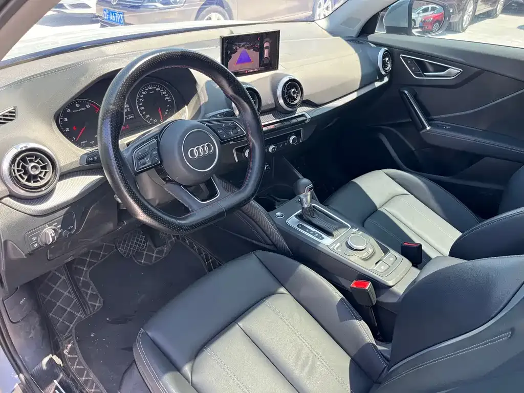 Audi Q2L 2024 из CN, фото 2