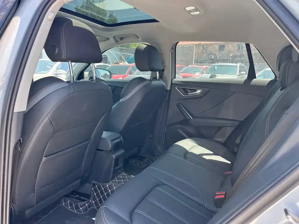 Audi Q2L 2024 из CN, фото 6