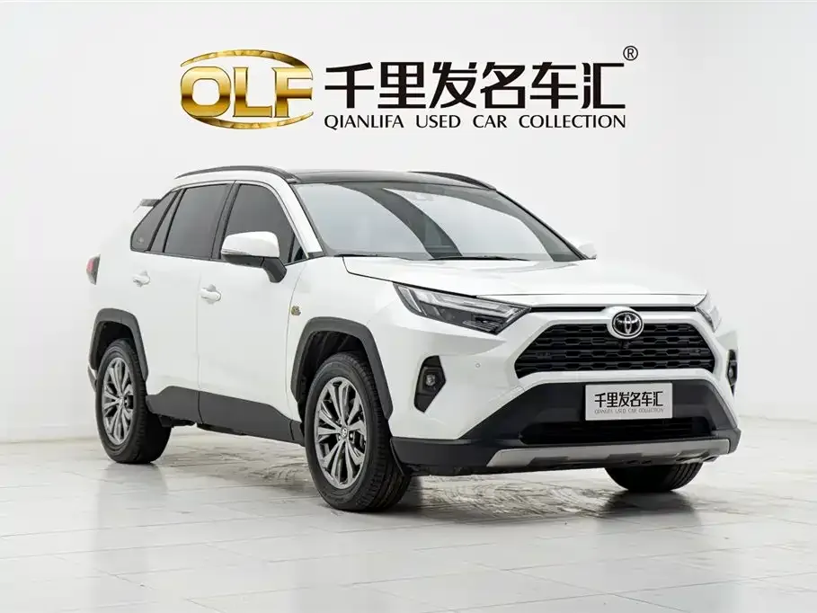 Toyota RAV4 — фото 9