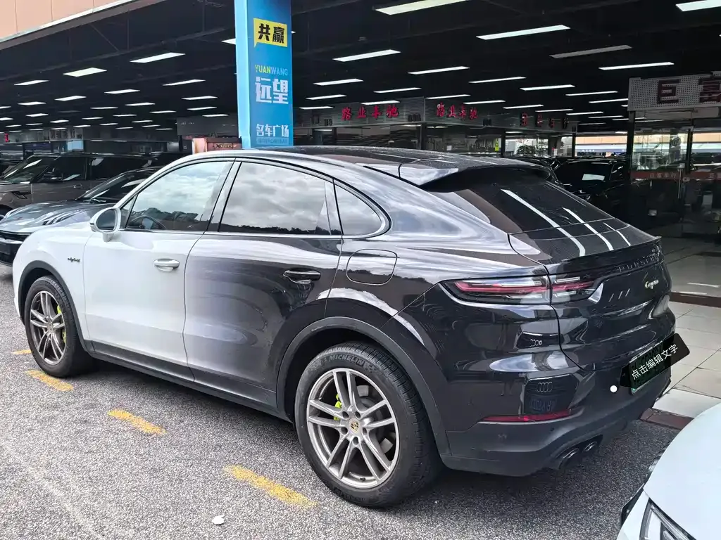 Porsche Cayenne Hybrid 2023 из CN, фото 9