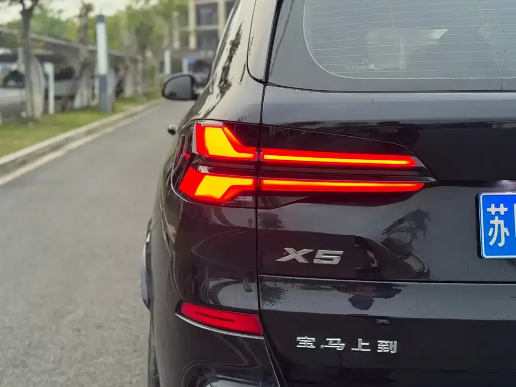 BMW X5 — фото 2