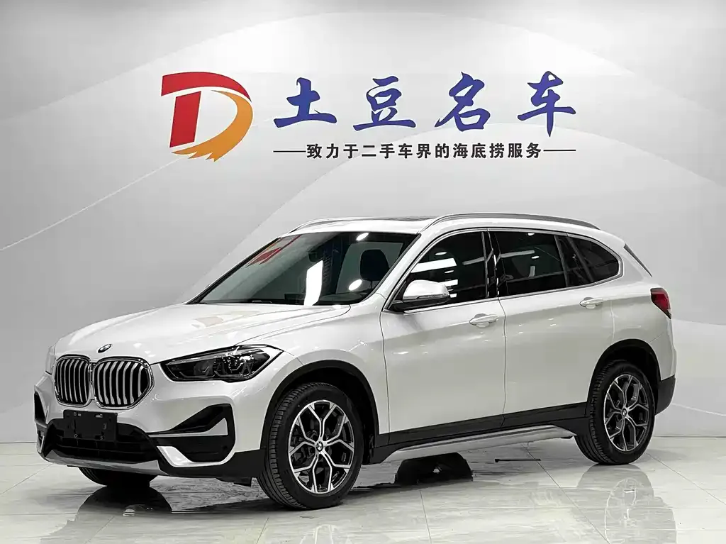 BMW X1 — фото 1