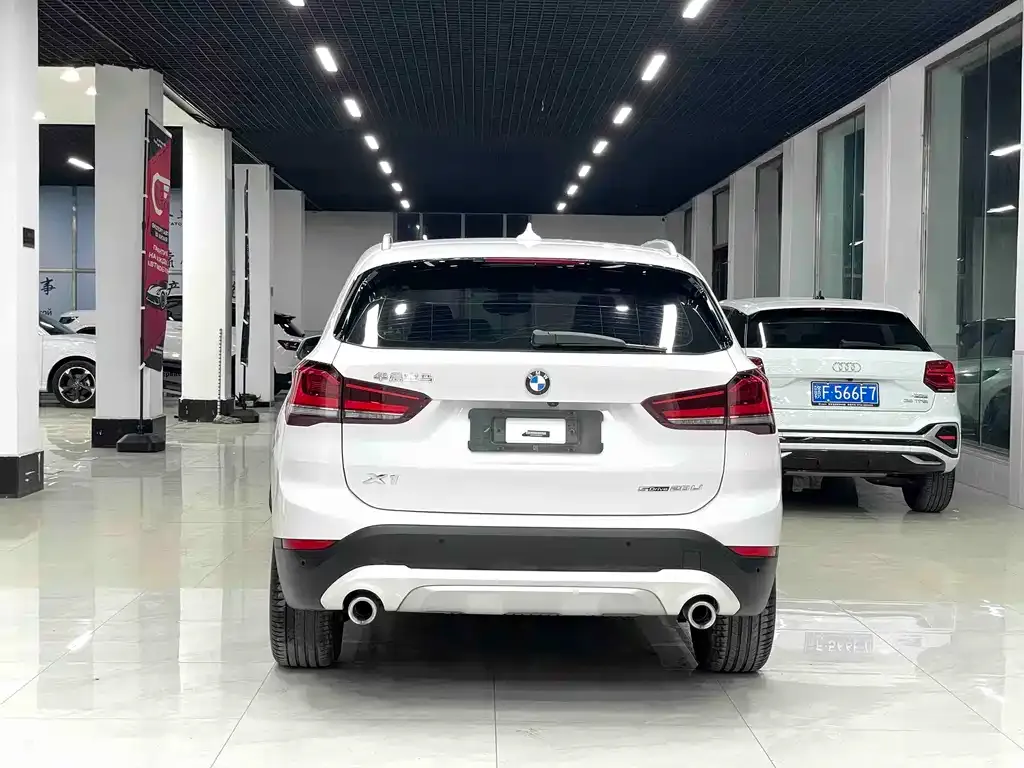 BMW X1 — фото 4