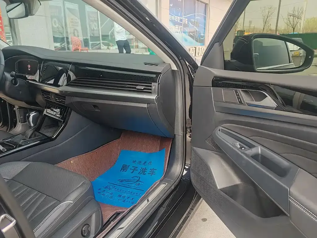 Volkswagen Passat — фото 9