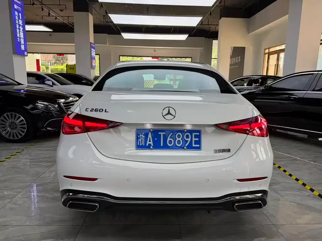 Mercedes-Benz C-Class — фото 10