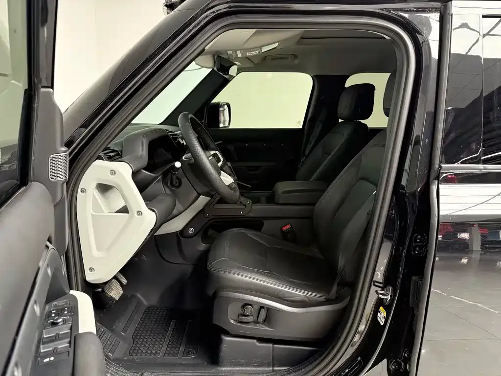 Land Rover Defender — фото 9