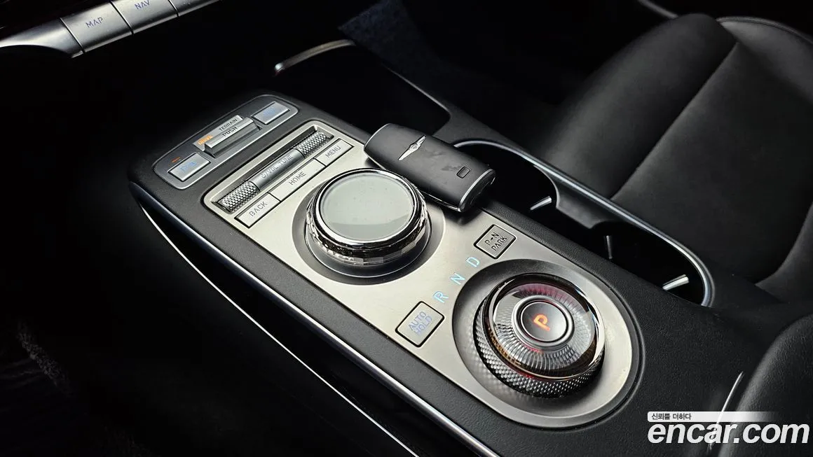 Genesis GV70 2023 из KR, фото 4