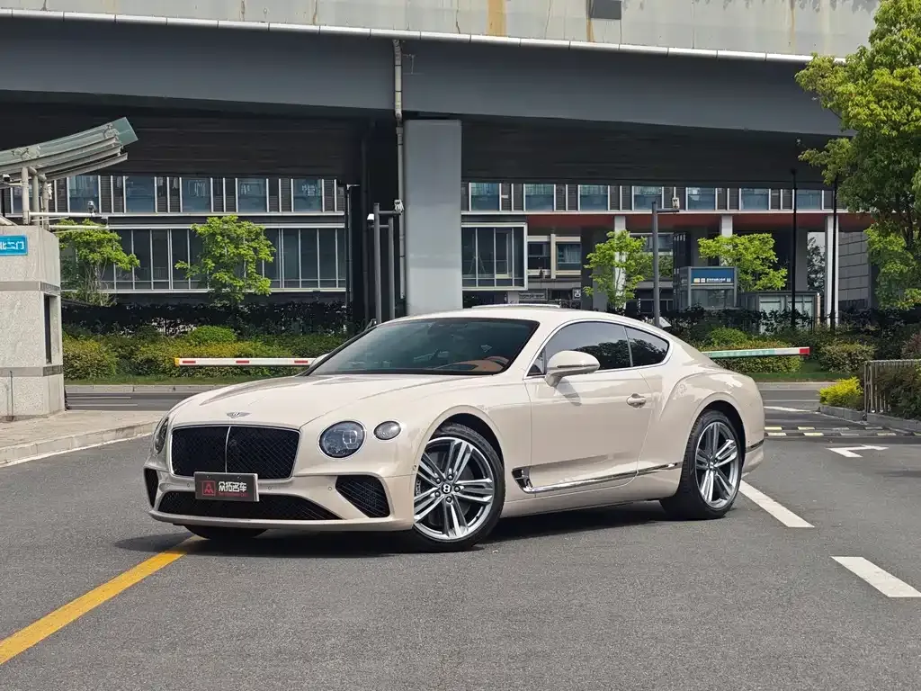 Bentley Continental 2024 из CN, фото 1