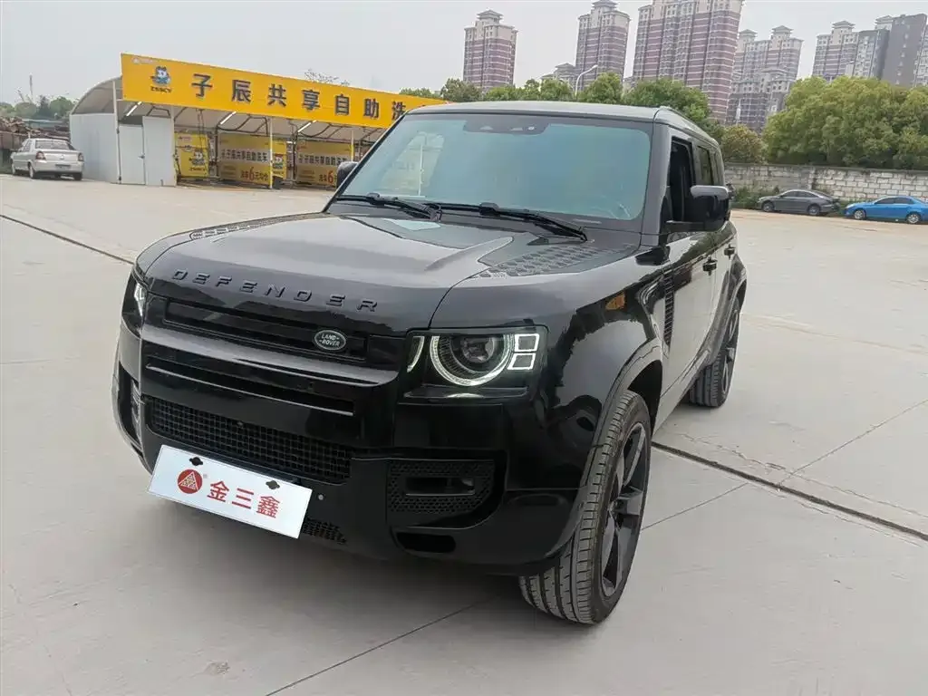 Land Rover Defender — фото 1