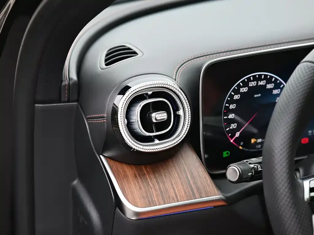 Mercedes-Benz GLC 2025 из CN, фото 9