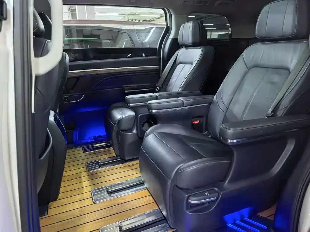 GAC Motor Trumpchi M8 — фото 2