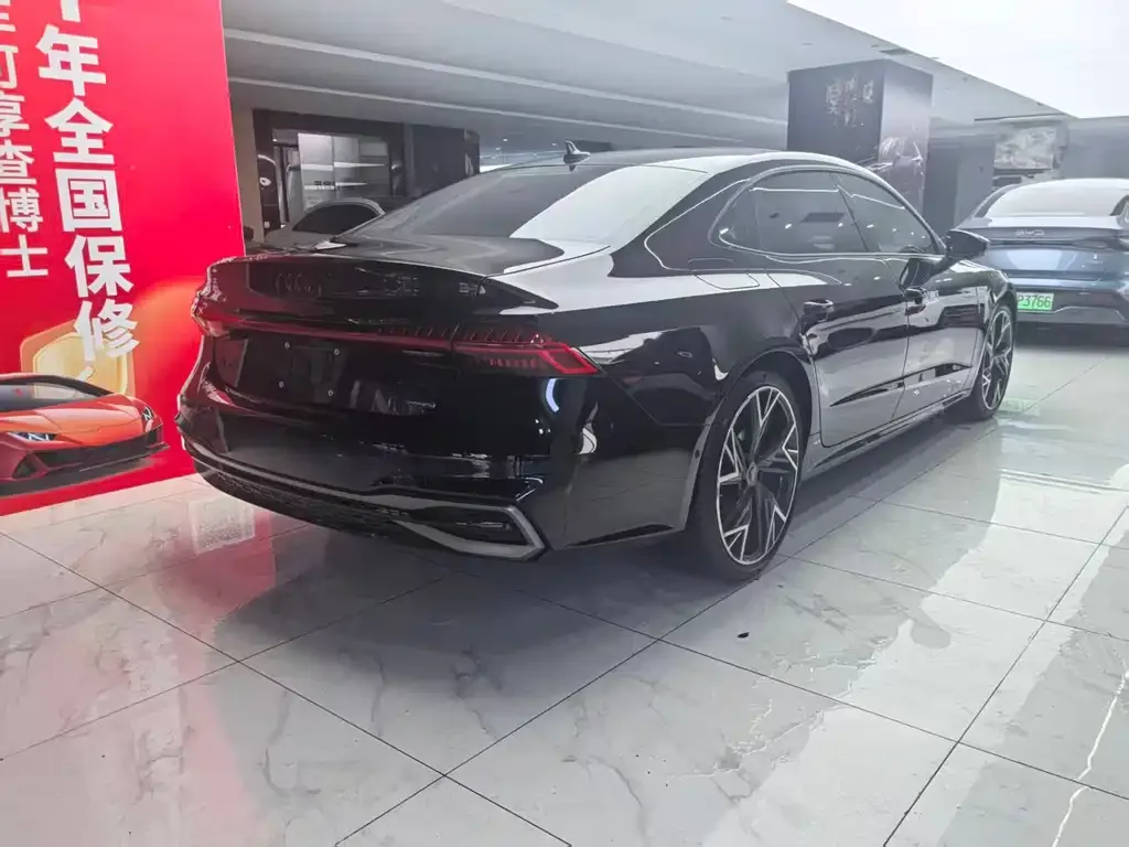 Audi A7L — фото 4