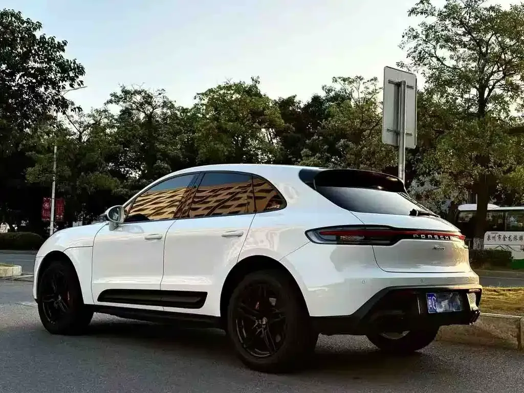 Porsche Macan — фото 5