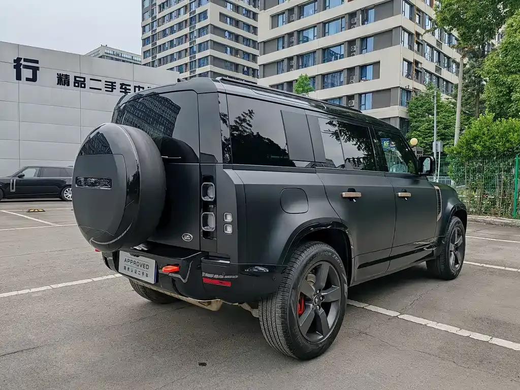 Land Rover Defender — фото 10
