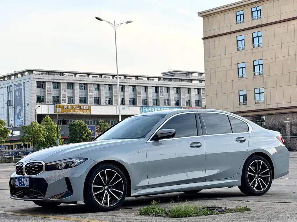 BMW 3 Series — фото 1