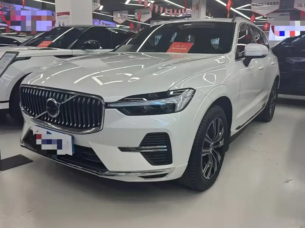 Volvo XC60 2022 из CN, фото 1