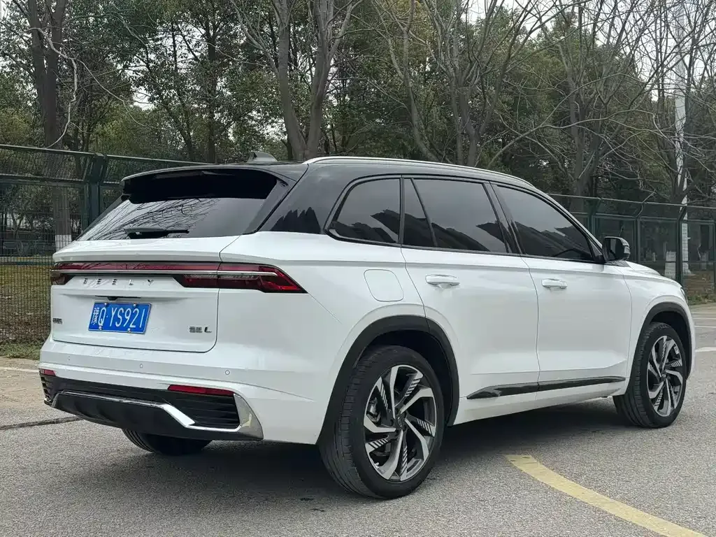 Geely Xingyue L — фото 4