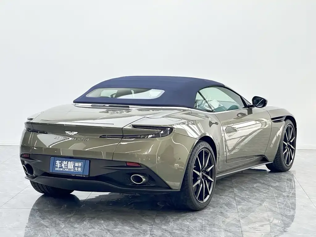 Aston Martin DB11 2023 из CN, фото 3