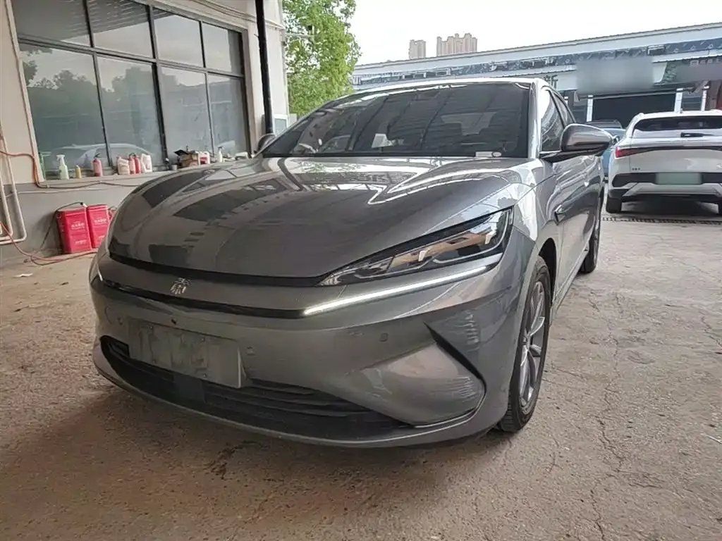 BYD Qin L — фото 1