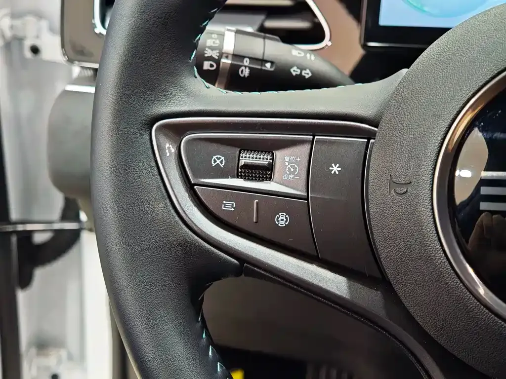 BYD Seal 06 — фото 10
