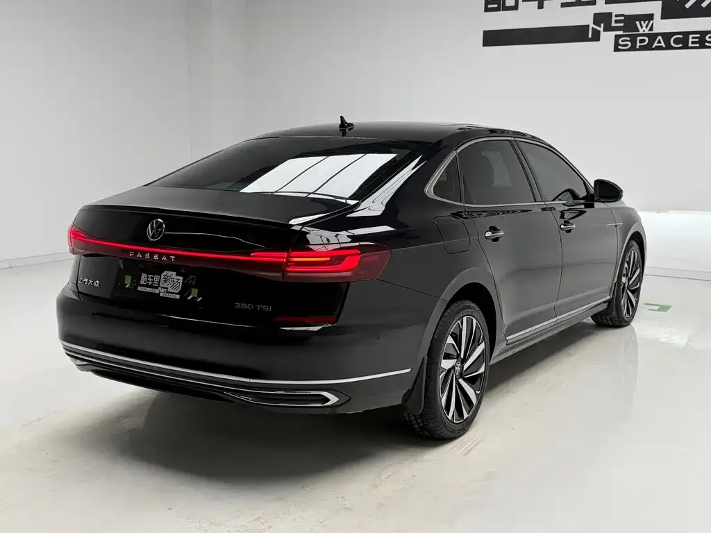 Volkswagen Passat — фото 9
