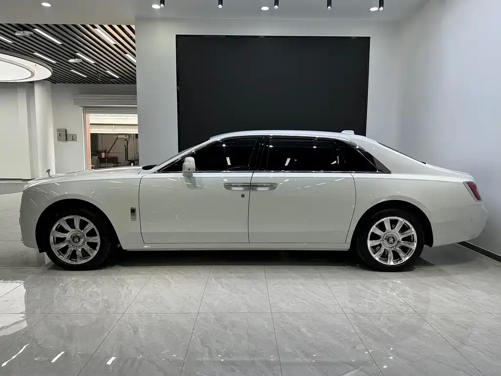 Rolls-Royce Ghost — фото 5