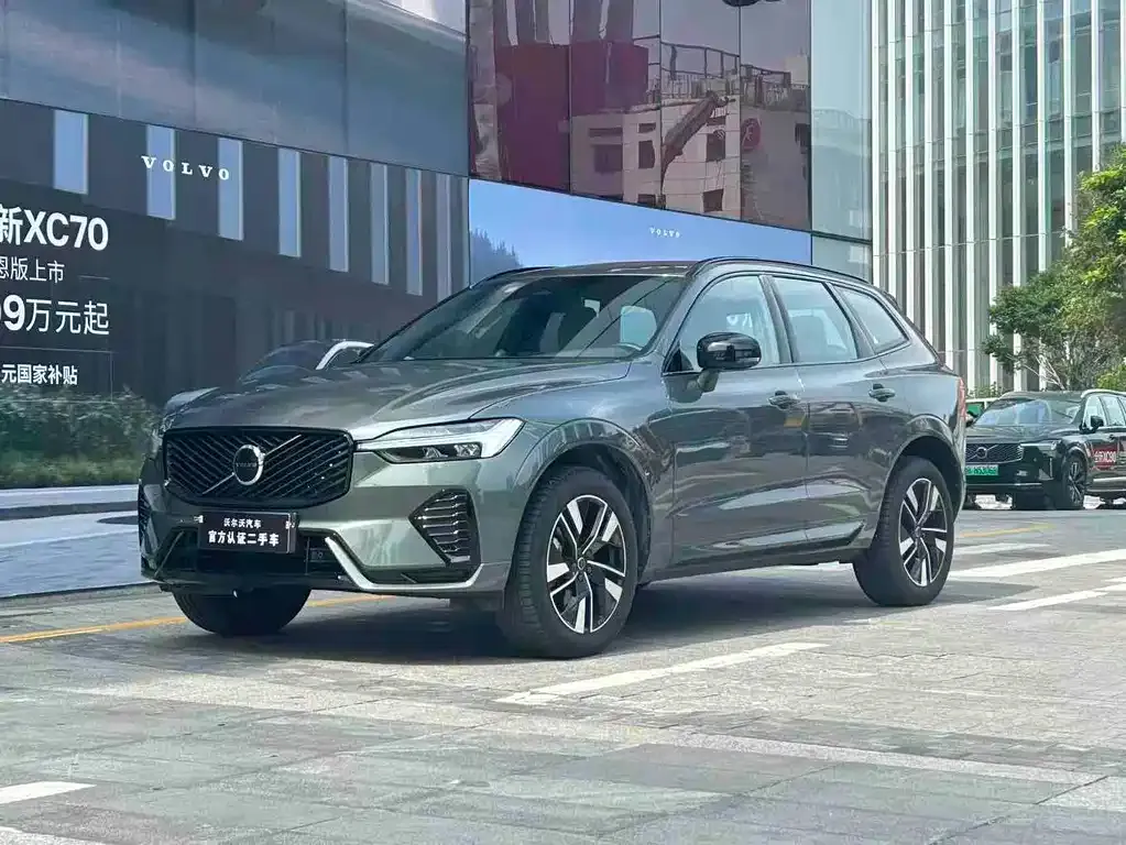 Volvo XC60 2025 из CN, фото 1