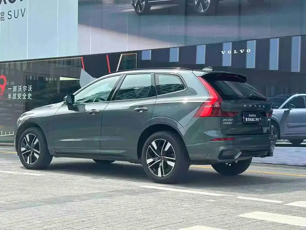Volvo XC60 2025 из CN, фото 3