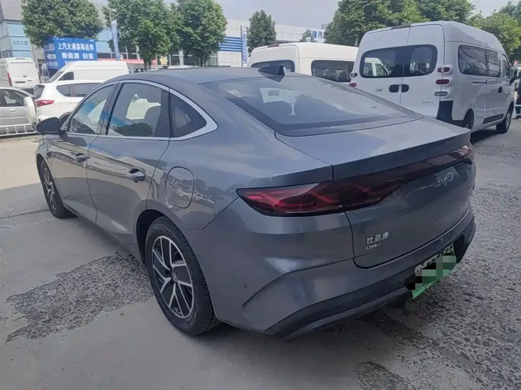 BYD Qin L — фото 10
