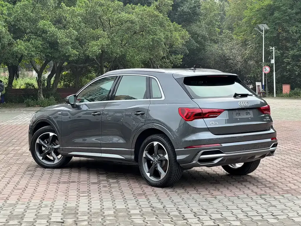 Audi Q3 — фото 4
