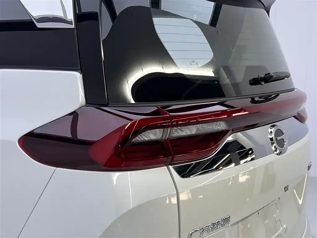 GAC Motor Trumpchi M6 — фото 4