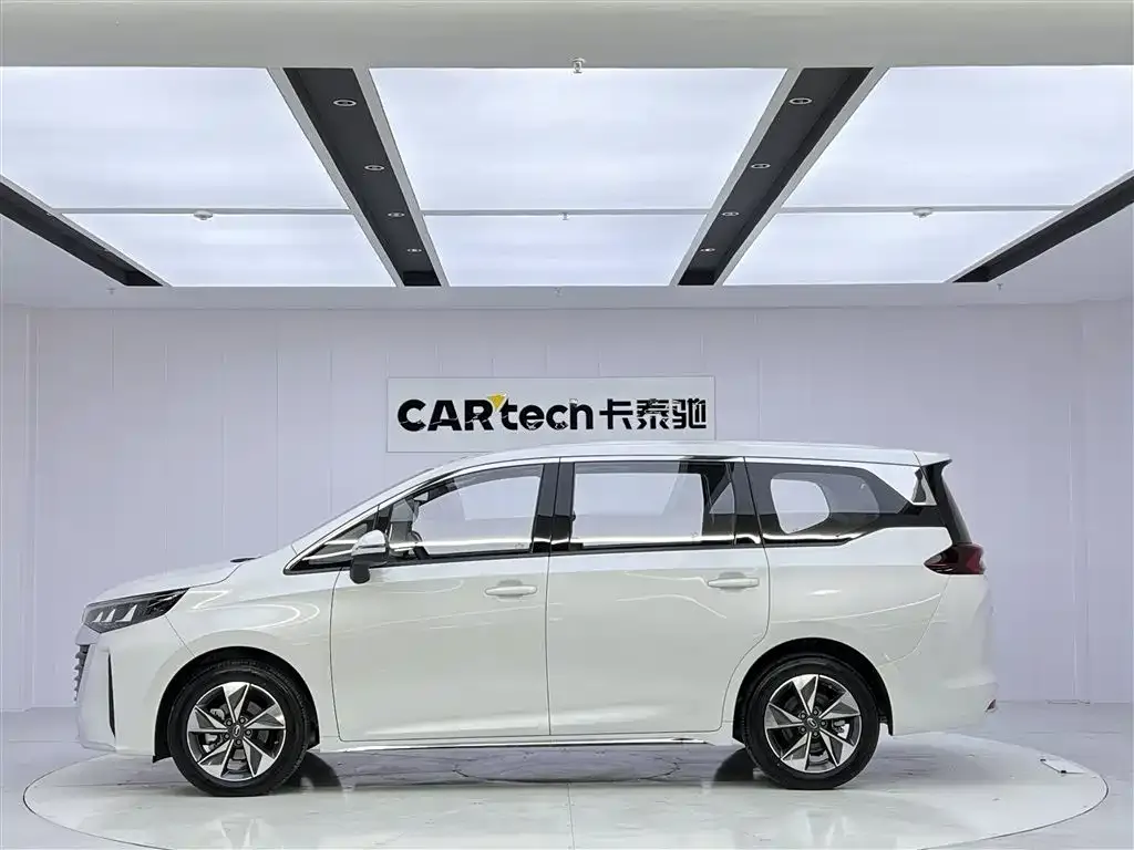 GAC Motor Trumpchi M6 — фото 10