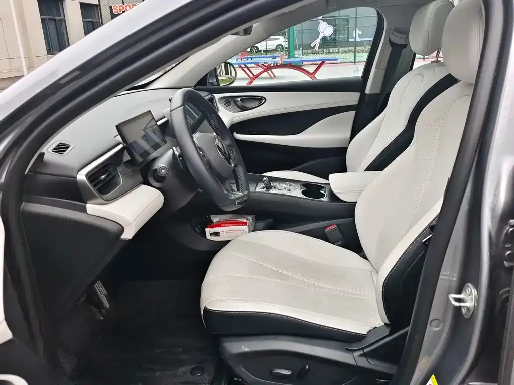 BYD Seal 05 DM-i — фото 3