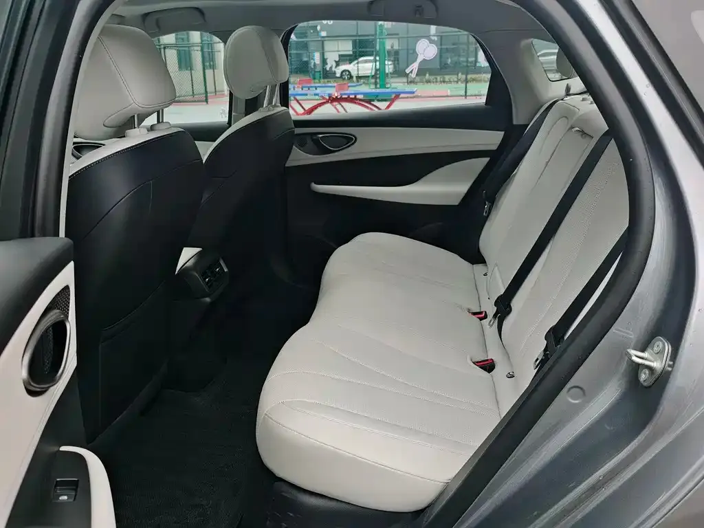 BYD Seal 05 DM-i — фото 2