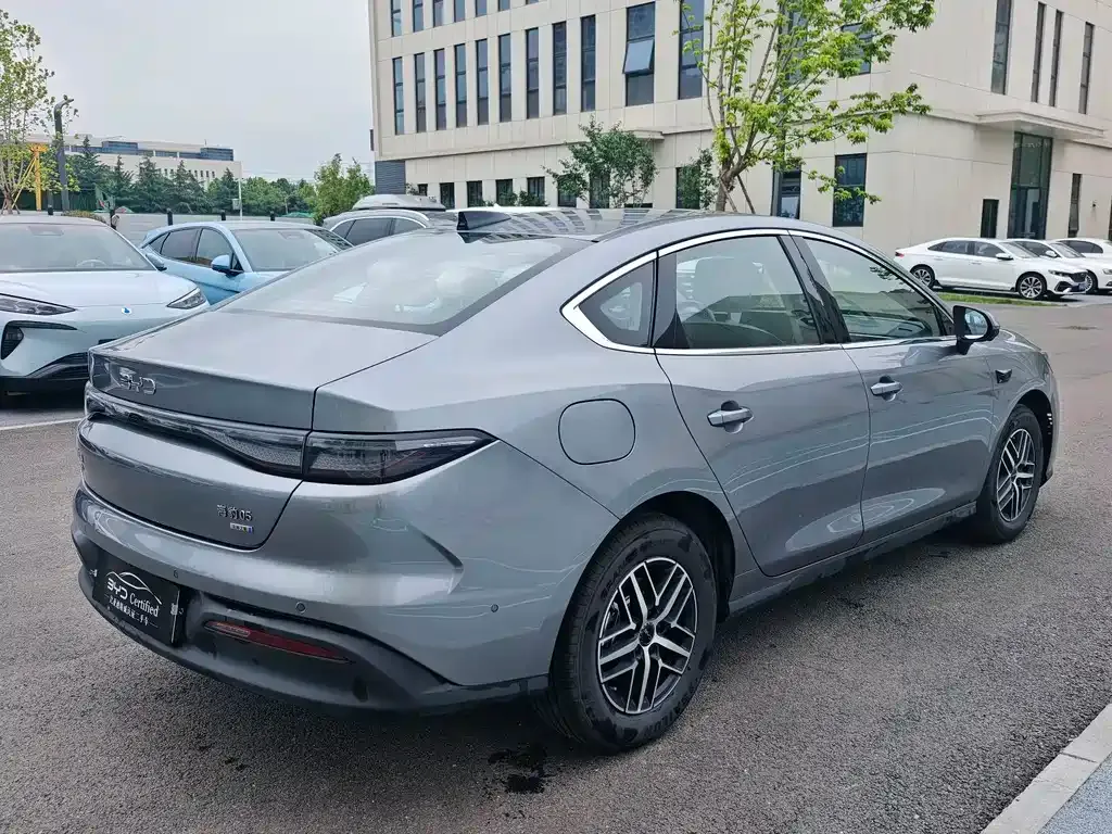 BYD Seal 05 DM-i — фото 4
