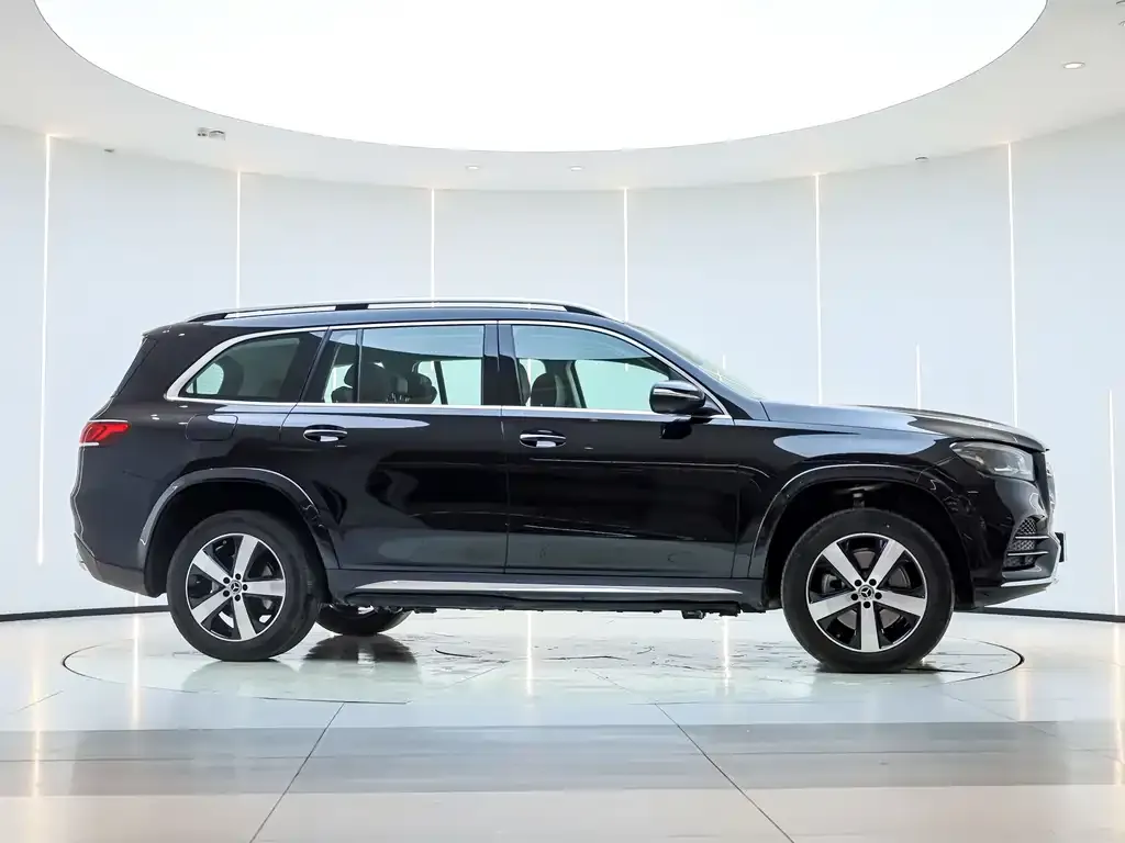 Mercedes-Benz GLS — фото 9