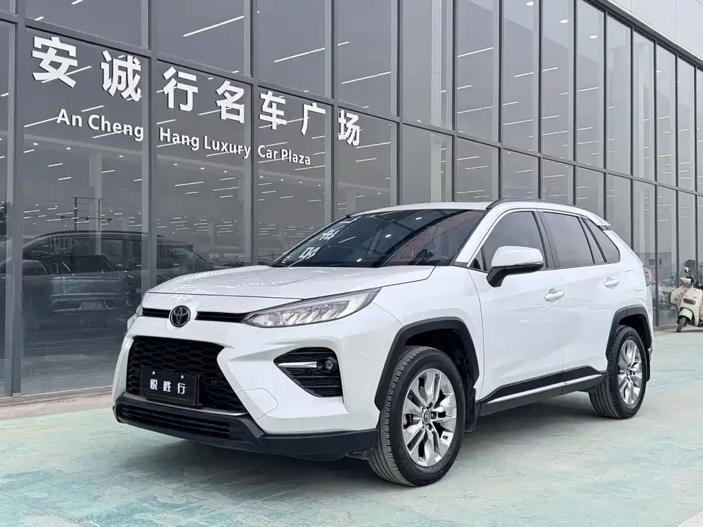Toyota Wildlander — фото 1