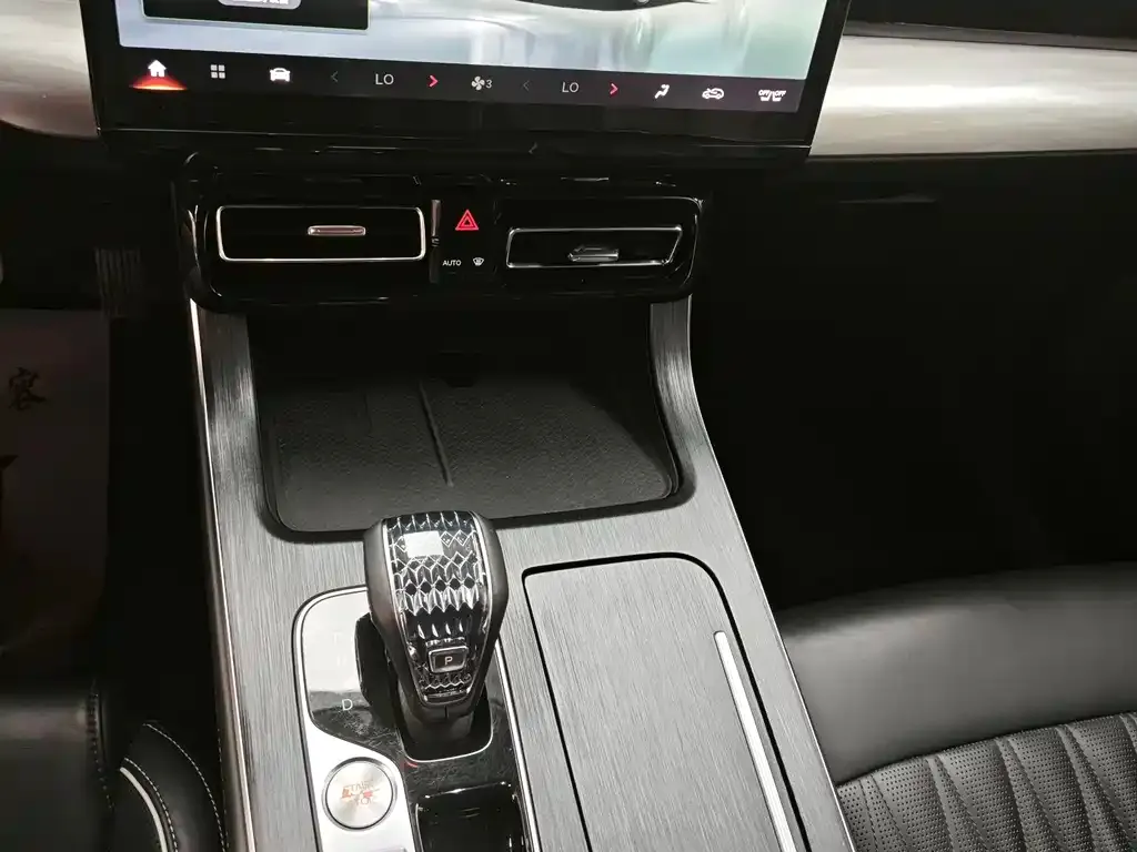 GAC Motor Trumpchi GS8 — фото 6