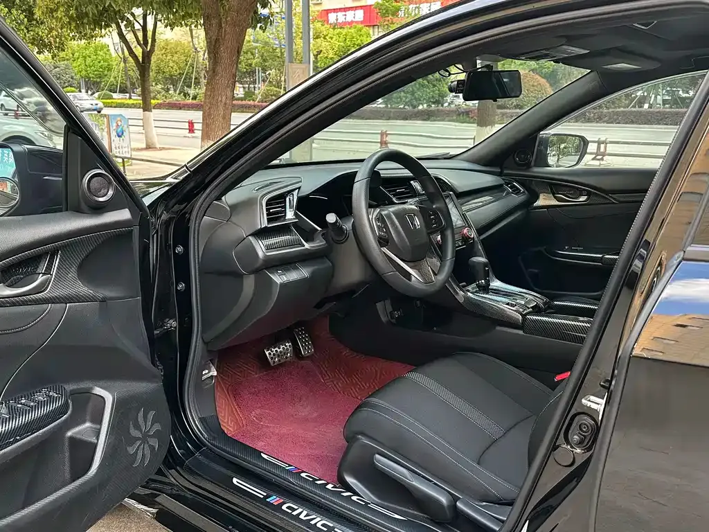 Honda Civic — фото 8